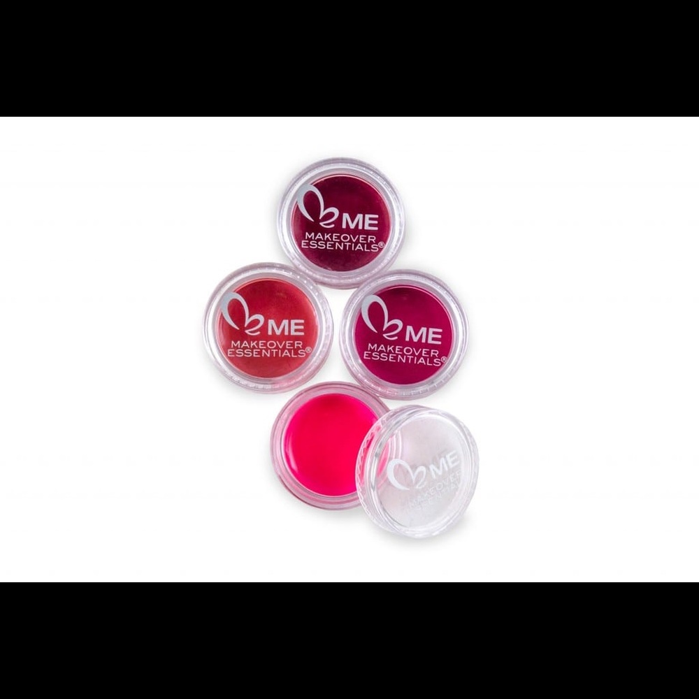 Me Makeup Essentials